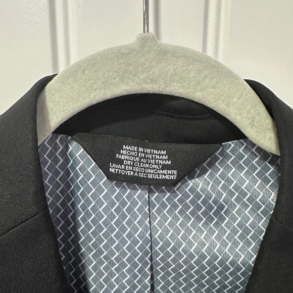 HAGGAR | H26 Flex Series Performance Suit Ultra Slim | Size: 40R - Picture 6 of 9